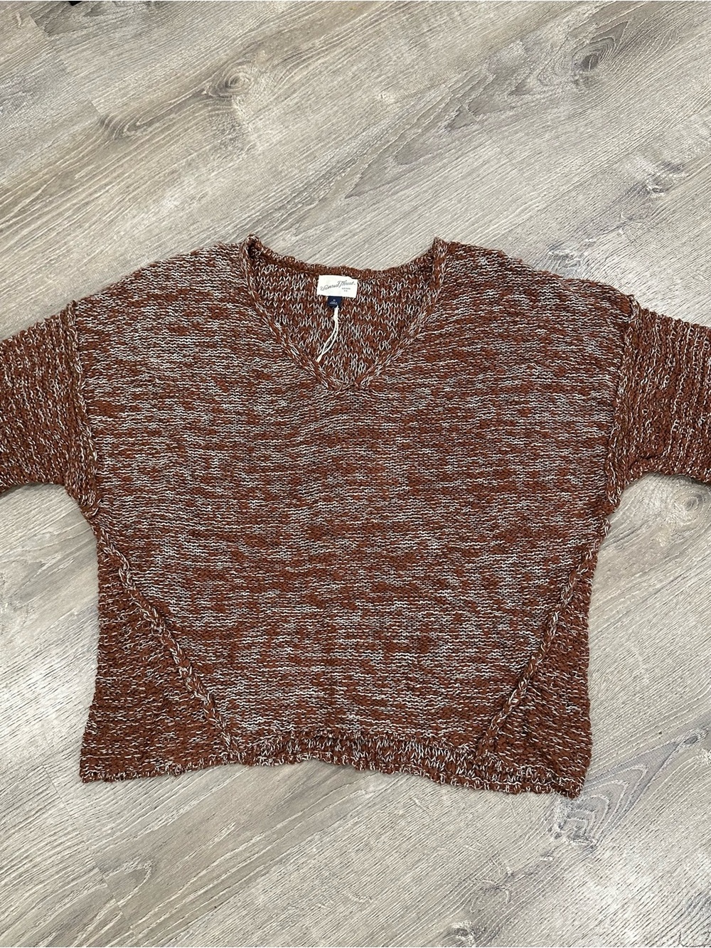 Universal Thread Marled Rust and Cream V-Neck Sweater